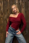 Kadın Bordo Omuz Asimetrik Bodysuit (ZCKSS152)